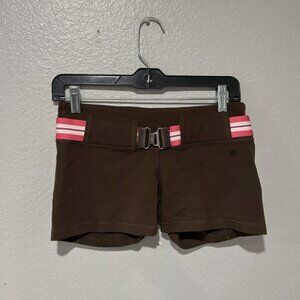 Lululemon Brown Shorts With Pink Belt Size 6